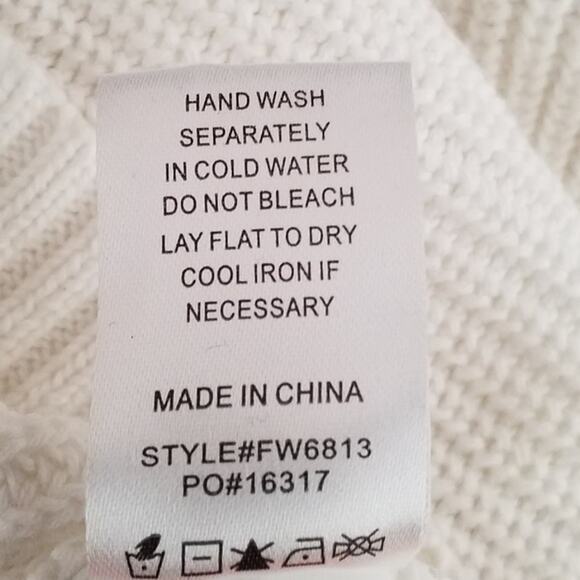 Fate Sweater | Medium | Boho Patchwork Sleeve Knit - Picture 7 of 7